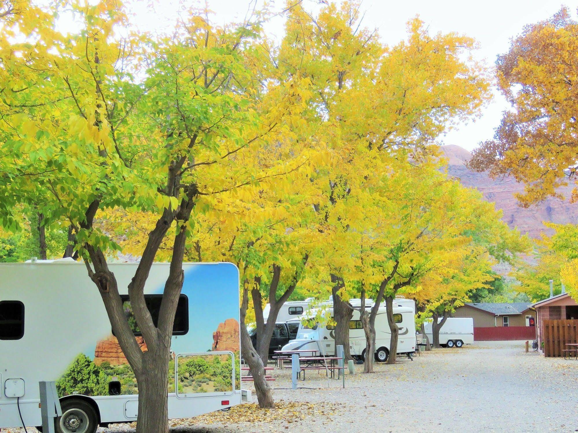 Готель Sun Outdoors Moab Downtown Екстер'єр фото
