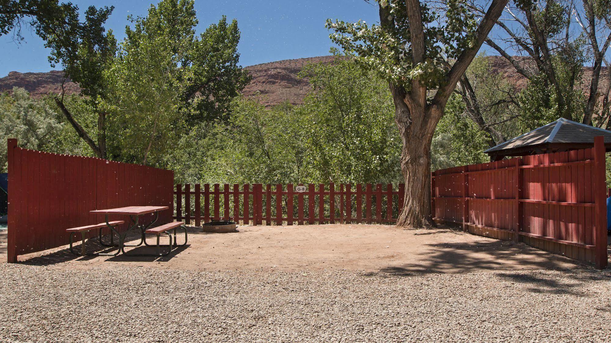 Готель Sun Outdoors Moab Downtown Екстер'єр фото